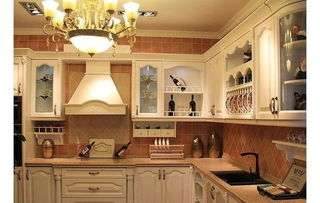 最近安装橱柜的好日子，附近哪里有全包橱柜定制服务？