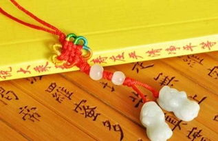 如何通过八字精准对照表书分析一个人的先天八字？