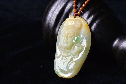 梦见观音是男是女？俗语男戴观音女戴佛的含义是什么？