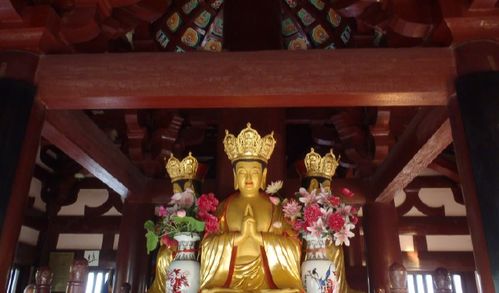 一、 观音禅寺午夜钟声及其异常现象