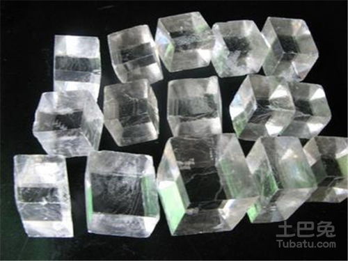 冰洲石在风水上有哪些具体应用或作用？