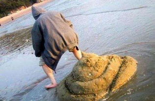 梦见自己拉屎到裤裆里是什么预兆或含义？