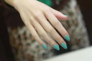 一、 掌纹厚实与财力稳固之关联