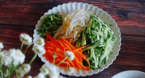 二、 面条在夏至的文化象征及地域实践