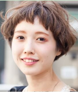 头发打卷预示着怎样的命运？如何打理卷发使其变直？