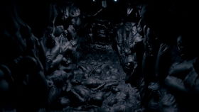 神秘信笺：预示与隐喻的传递