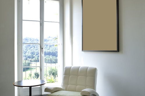 客厅北边窗户风水对吗？两侧风水如何调整更佳？