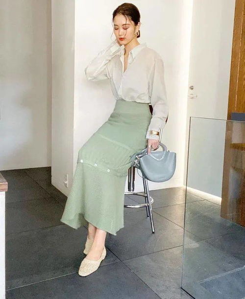 4月23日五行色和4月25日五行穿衣指南分别是什么颜色？