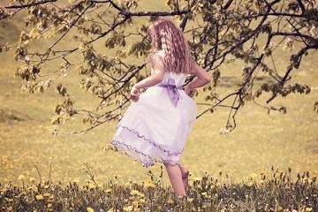 静姝：温柔娴静的美人