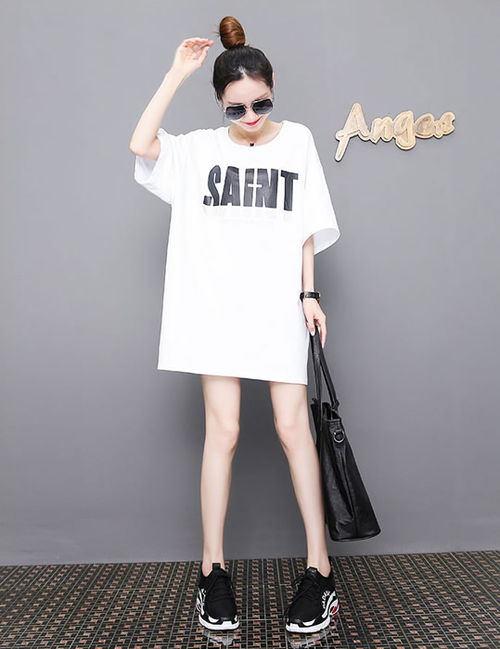 夏季微胖女性旅游服饰搭配推荐：穿出自信美