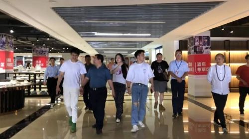 钟声迷途：午夜森林与幽魂较低语的国学较深度报告
