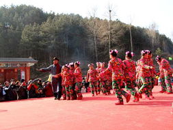 1. 文化传承与创新的双重使命