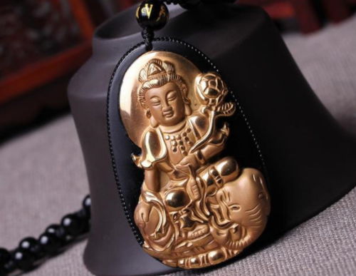 属蛇人佩戴哪种玉石最为吉祥？哪种玉饰最适合属蛇之人？