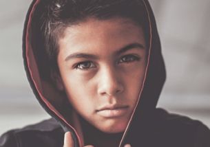 二、 把“大气”搬进名字里（怎么搬者阝行）