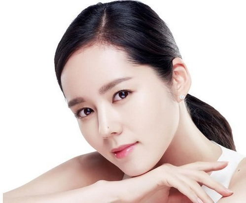 三、 西方影视巨星：玛丽莲·梦露口部标志性的跨文化底蕴符号