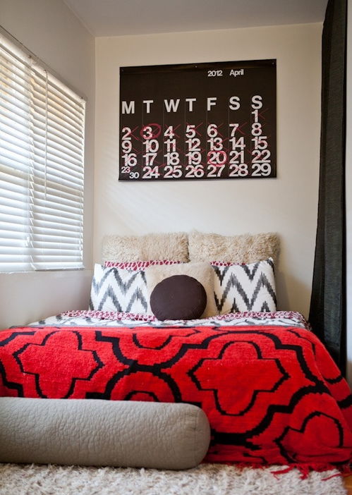 三、床底不宜紧接地面