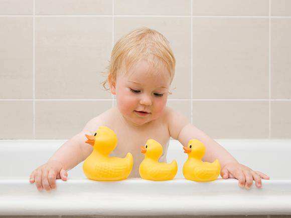 龙年属蛇男孩取名，程姓宝宝有哪些好名字建议？