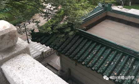 基于国学视角对战时幽灵现象及其星座风水意义进行系统阐释