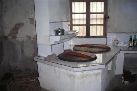 农村别墅厨房灶台风水专业定制，如何选择合适的农村厨房灶台？