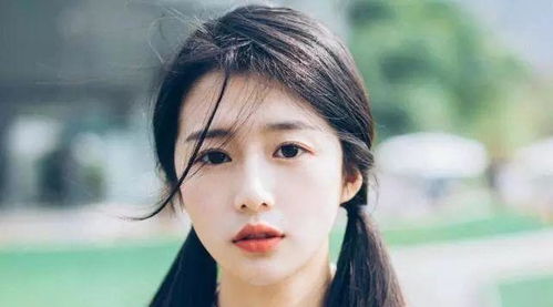三、 关于女性群体群体出现“剑眉”现象的特殊性探讨