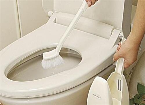 2026年12月安装马桶的最佳吉日是哪一天？专业安装厕所坐便器？