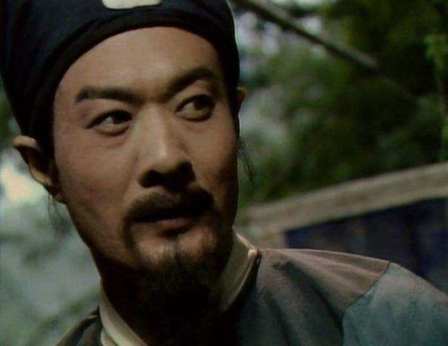 一、  绪论：封建官僚体制下的双重人格样本