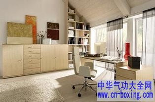 二、  视觉环境与“黄金处处”的布局解析