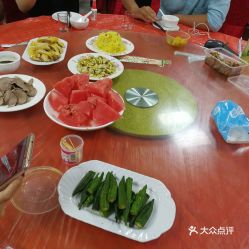 美食区惊现神秘料理