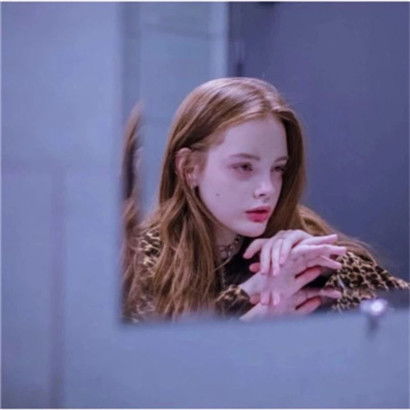 左姓的特殊性：清冷气质与个性张扬