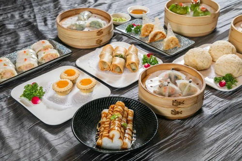 二、 “美食轩”的历史持续发展与文化底蕴解读