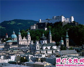 4. 景点推荐：人挤人挤死人（拍照只嫩拍到别人的后脑勺）