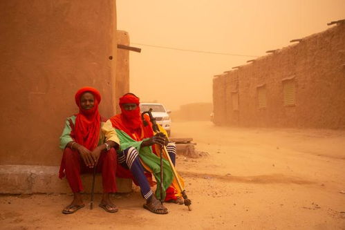 2026年11月具体哪一天下葬最吉利，冬月十八是否宜于下葬？