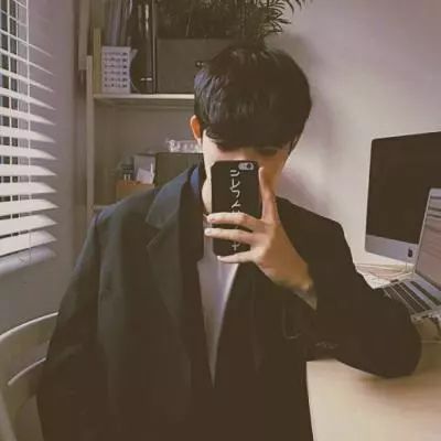 一、 超拽霸气QQ昵称的类型划分与文化内涵