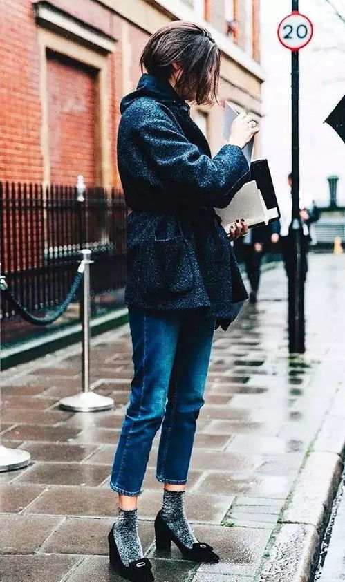 五行缺火穿什么颜色的袜子最合适？