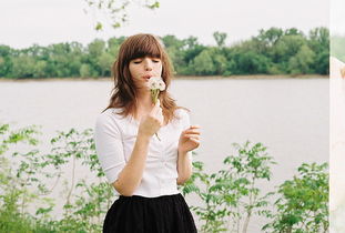 摆姿势拒绝剪刀手你是戏精吗