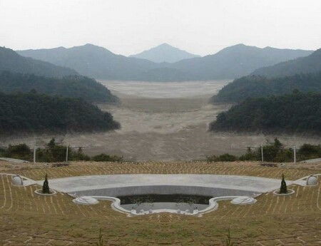 2.2 明堂布局与砂水配合的美学法则