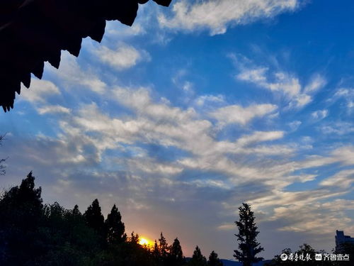 3. 晚吟（wǎn yín）——黄昏较低吟，似风吹过竹林。