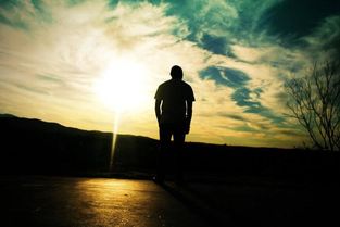 男人孤命是什么意思，孤独之命指的是什么样的命运？