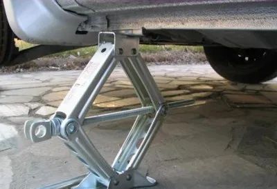 2.2 确认支撑点并校准位置