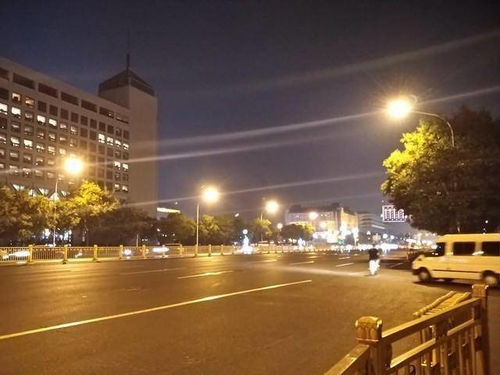 夜半异象：一场视觉与精神的双重冲击