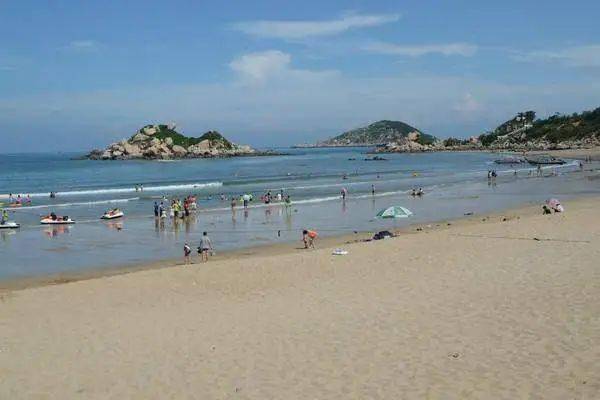 中午：海鲜大餐—海风吹拂口舌尖