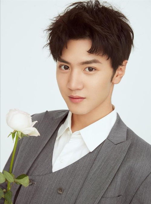 李易峰八字命运如何？人的八字命运真的注定吗？