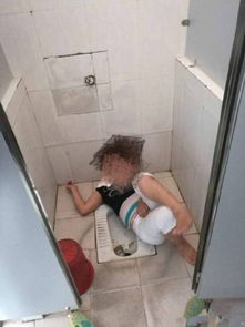 女人为什么会梦见自己误入男厕的公厕？