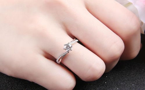 3.2 材质替代方案——从黄金转向铂金或K 金以适应青年审美需求