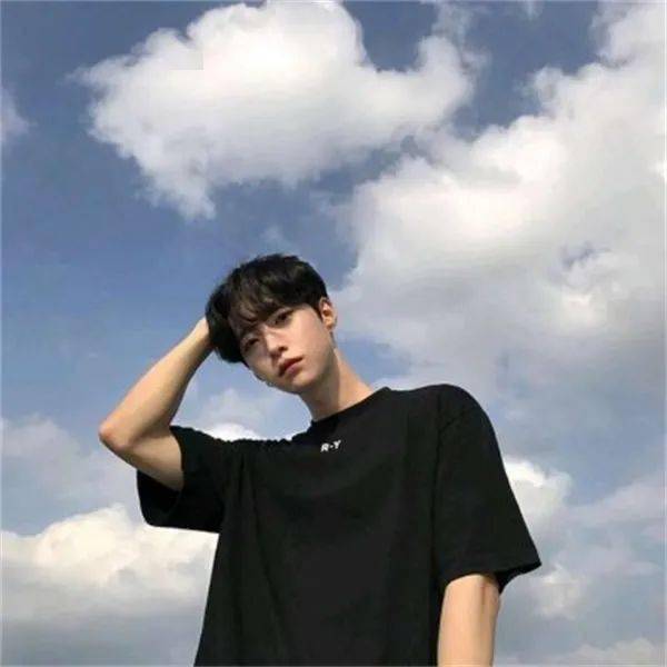 四、星座属性与个性化的网名设计