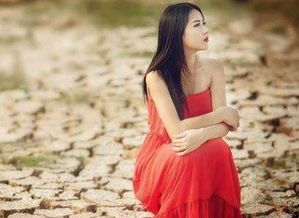 四、 八字身强正官在局的女命：夫运亨通，事业扶持