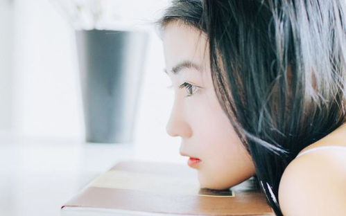悬胆鼻：坚韧不拔的奋斗者