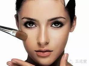 男爵脸和桃花脸，哪种面相更符合女生审美？