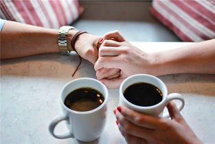 梦见老公偷拿别人水杯预示着什么？有什么特殊含义？