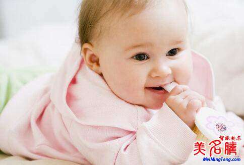 吴姓女宝宝名字：随便一堆